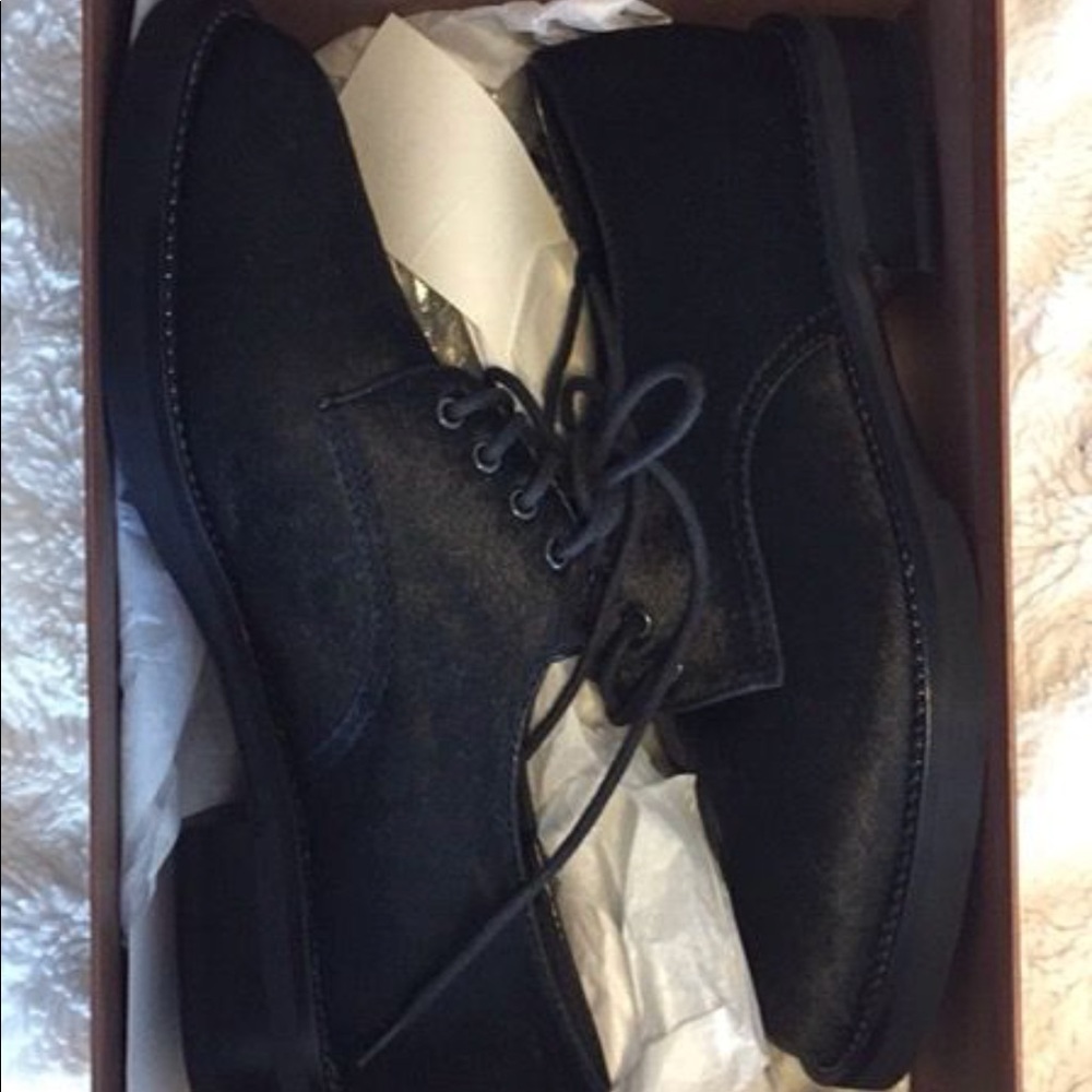 New Coach Shoes - Picture 2 of 6